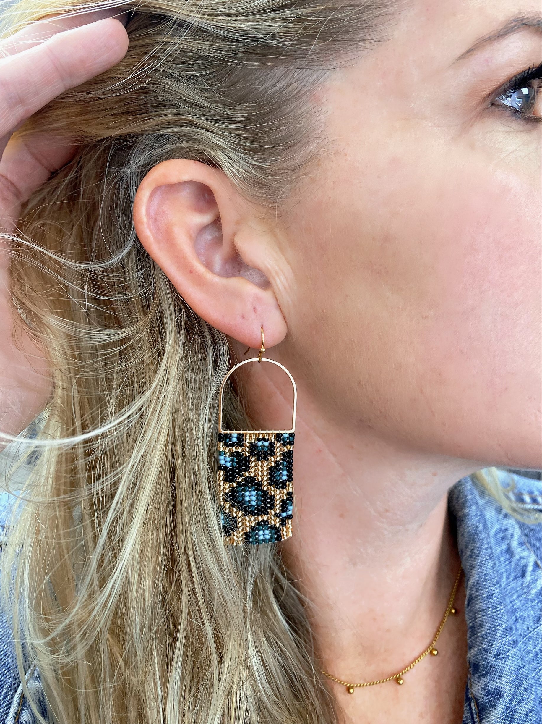 Aurora Crafted Style-Teal Bling Animal Instinct Horseshoe-Earrings-Aurora Crafted Jewellery-