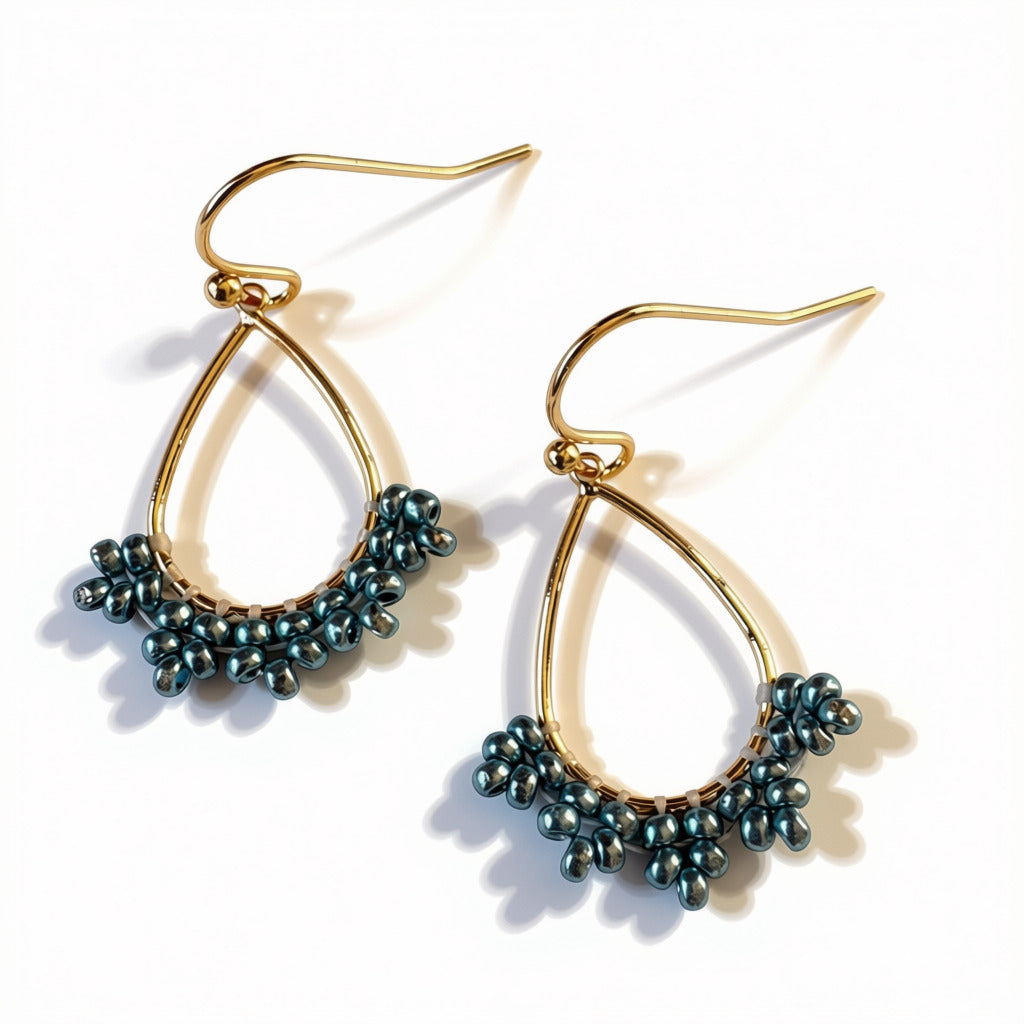 Lady Lacie in Clear Sky (Gold)
