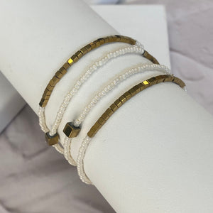 Disco Bracelet Set in Gold and Pearl