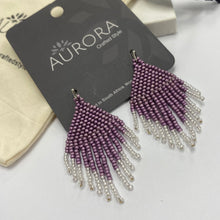 Load image into Gallery viewer, Mini Tassels Lilac (Silver)
