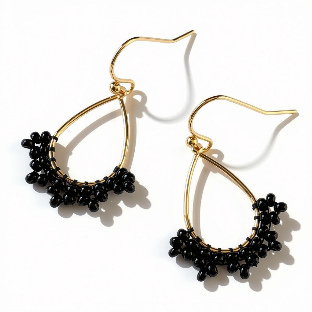 Lady Lacie in Black (Gold)